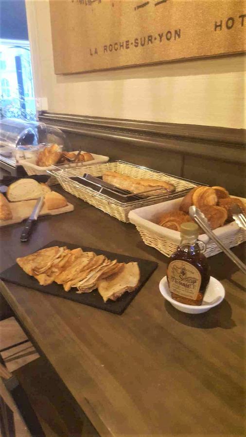 Hotel De La Gare - Restaurant Bistro Quai Ла-Рош-сюр-Йон Экстерьер фото
