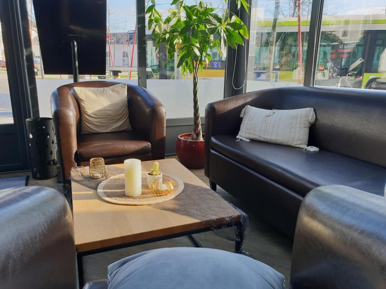Hotel De La Gare - Restaurant Bistro Quai Ла-Рош-сюр-Йон Экстерьер фото